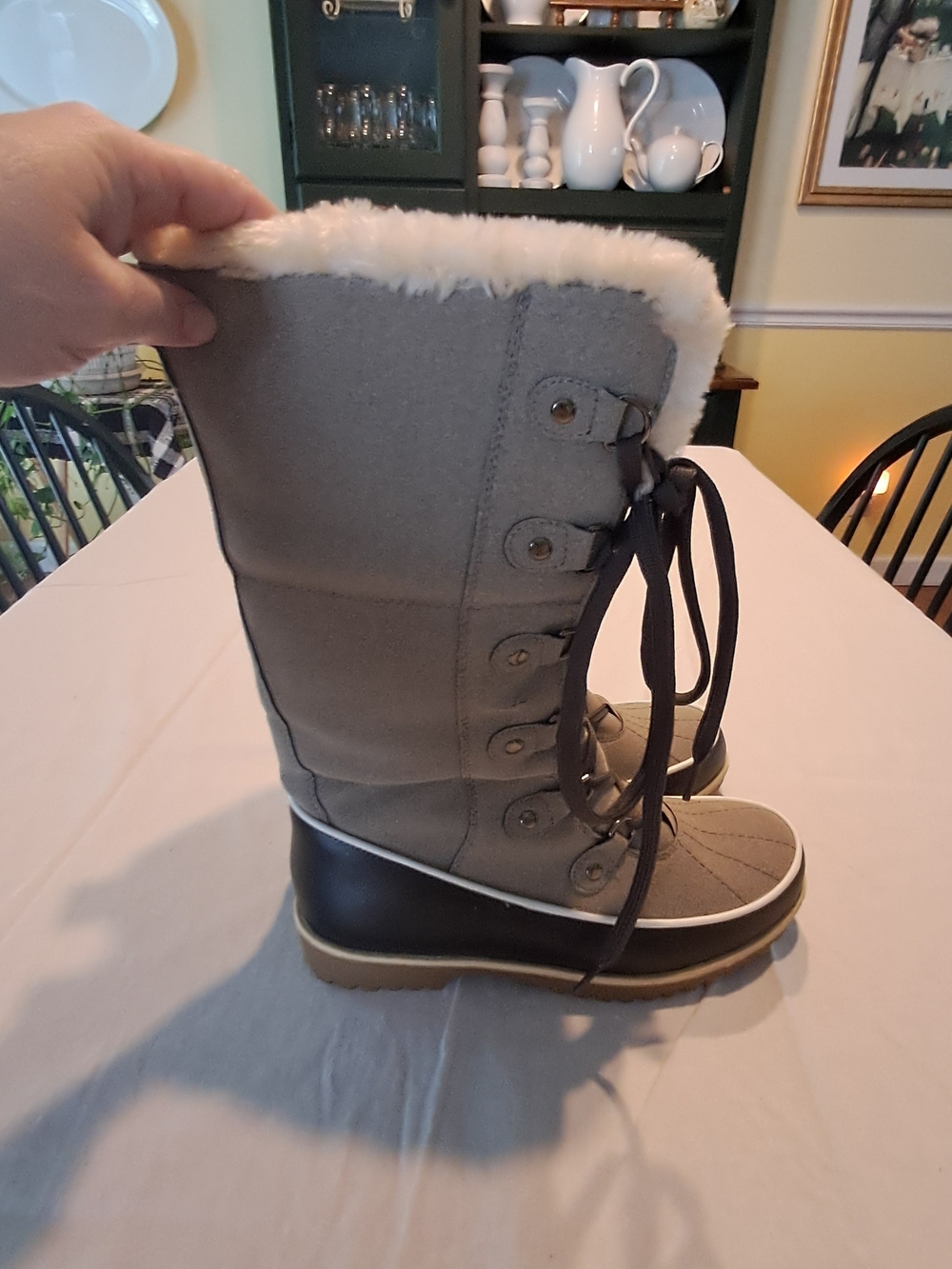 Apres Women's Gray Lace-Up Winter Boots with Faux Fur Trim Size 9 - Picture 4 of 5